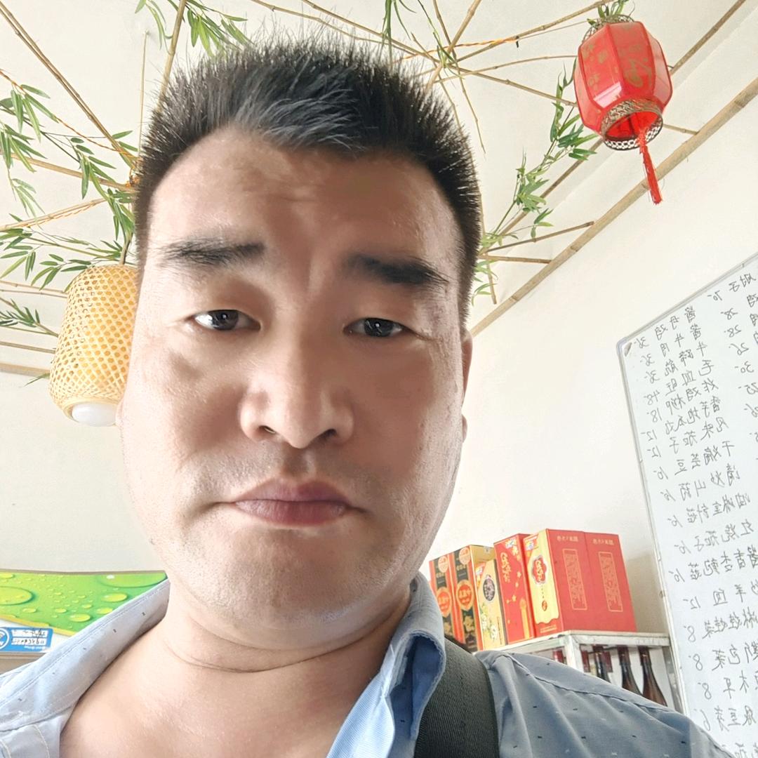 农村小伙(早上5-6点直播)