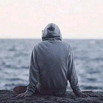 扶老太太闯红灯