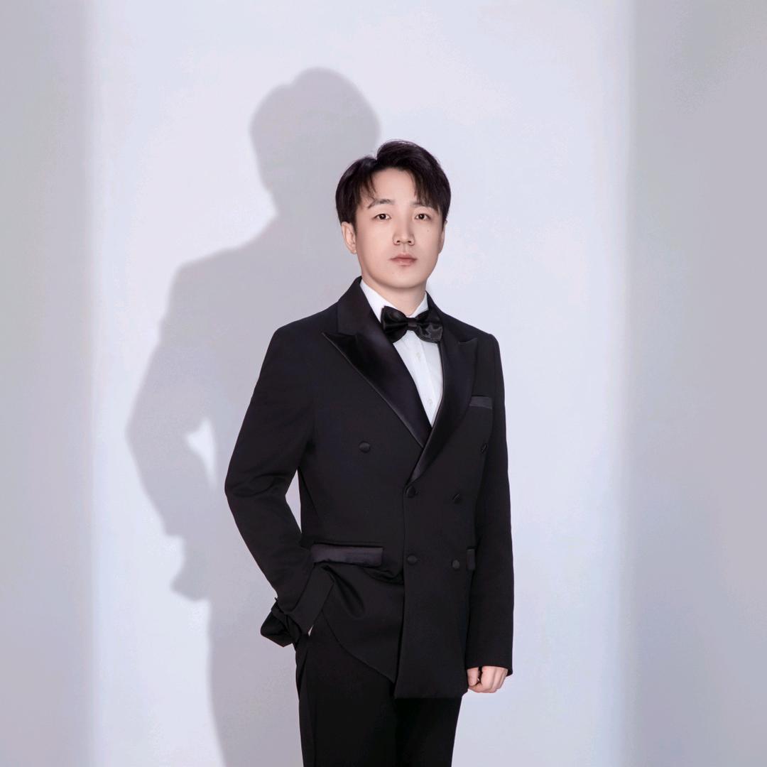 小吴是个摄像师