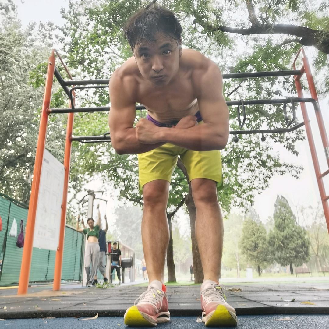 牛仔推车跑北京（互）