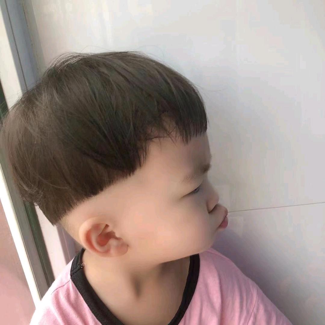 海阔凭鱼跃。