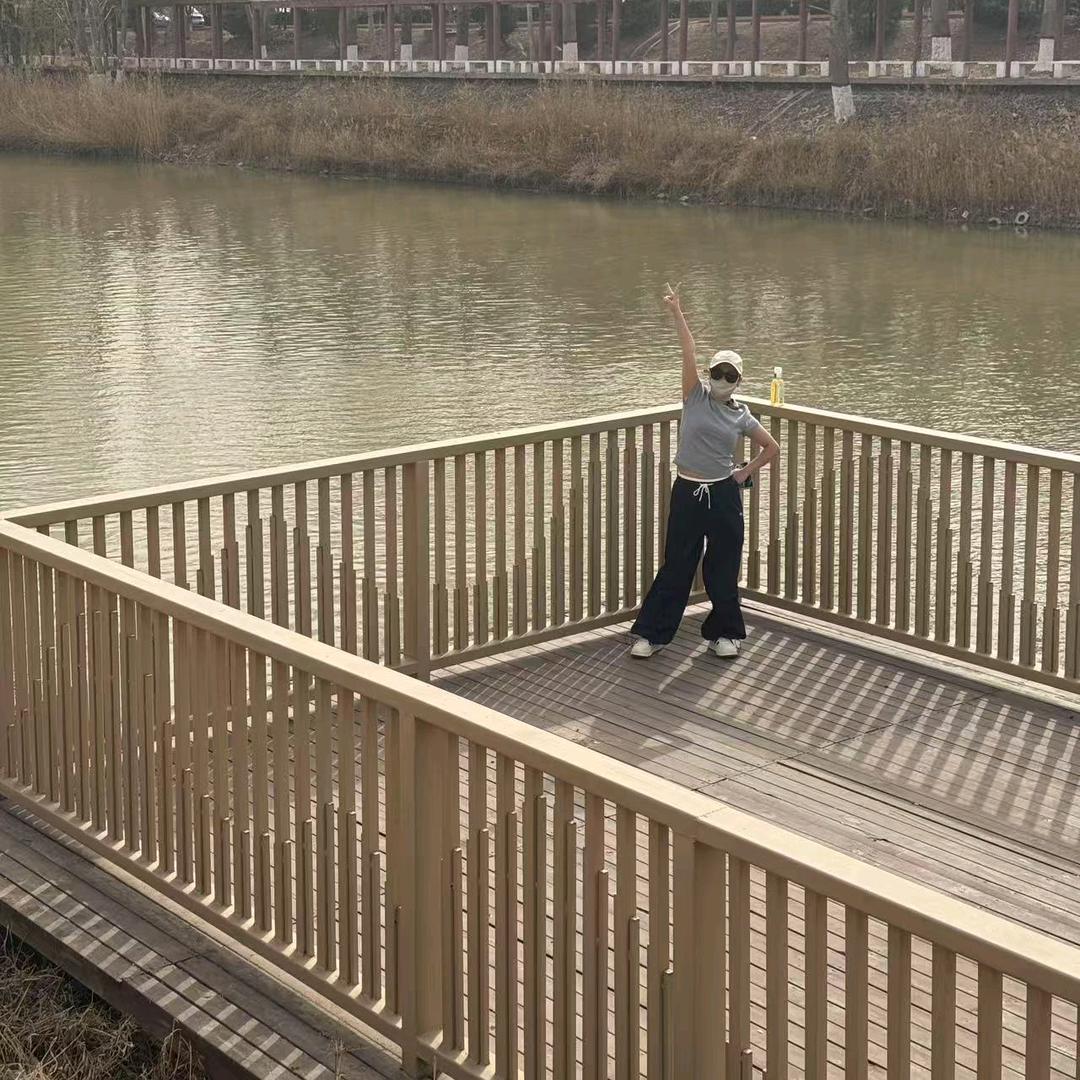 请叫我李坚强