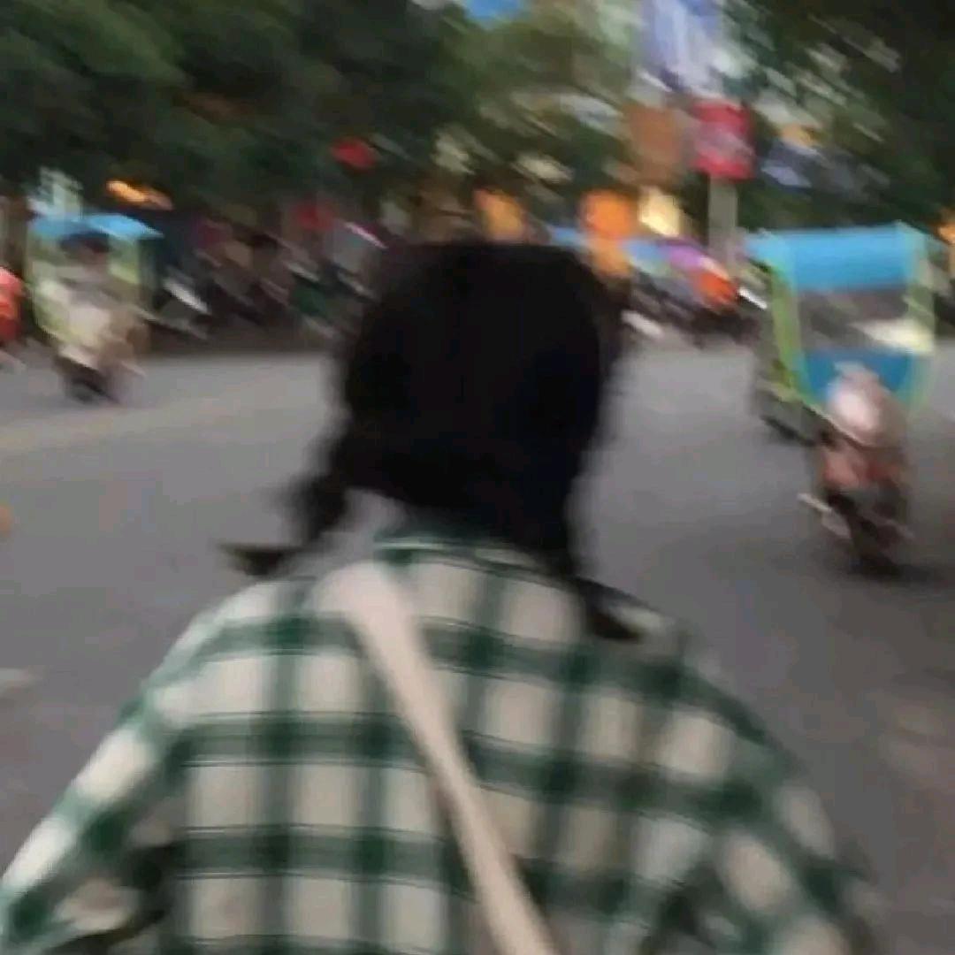 W%