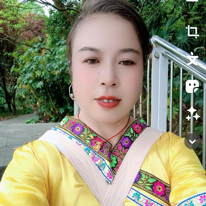 李老五，打鼓妹