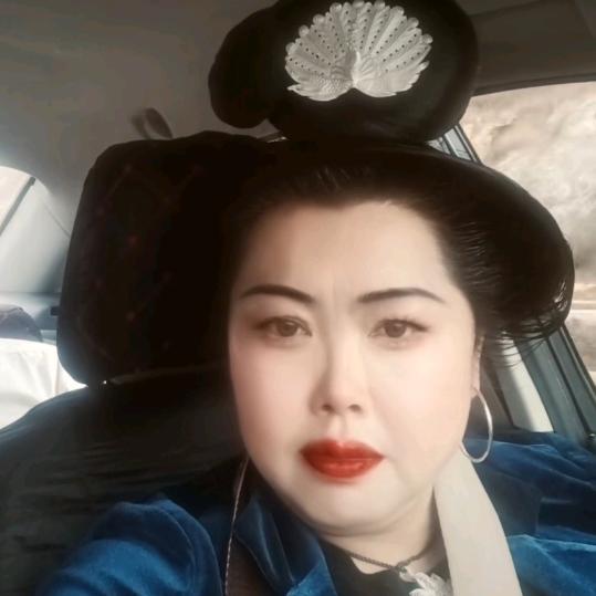 舟溪苗衣制作小梅