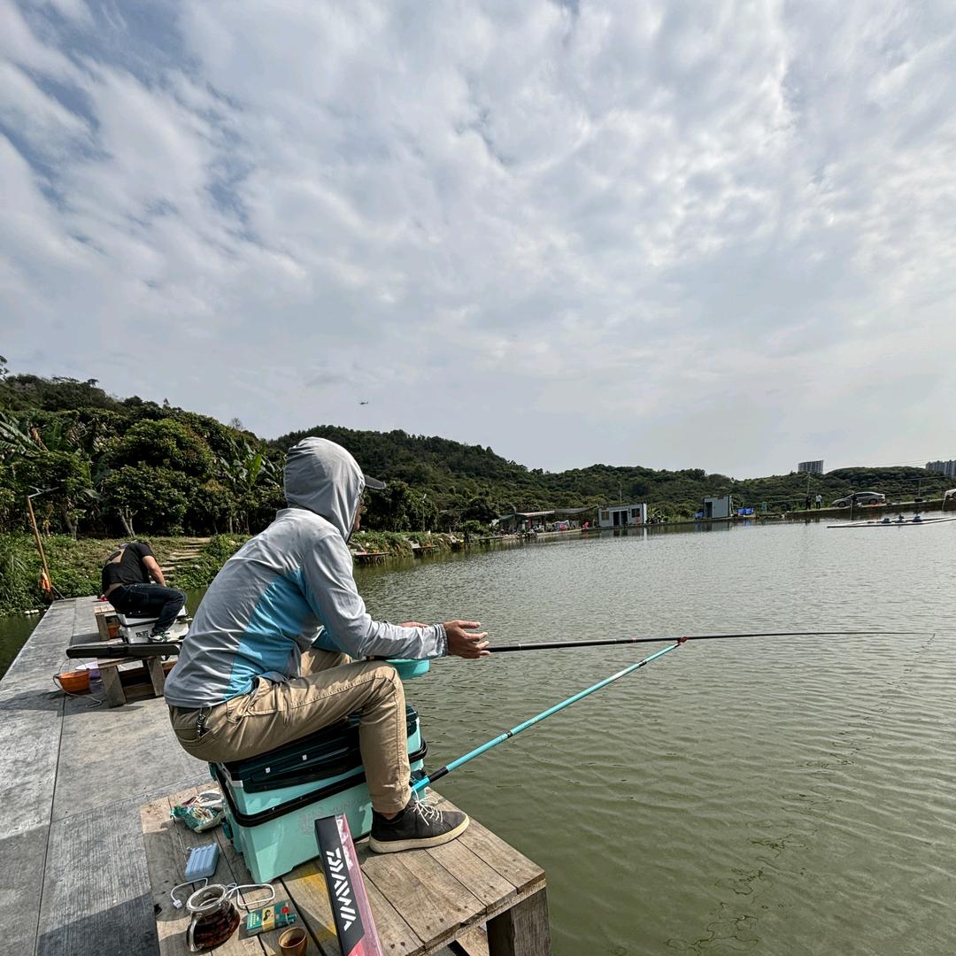 江哥钓鱼