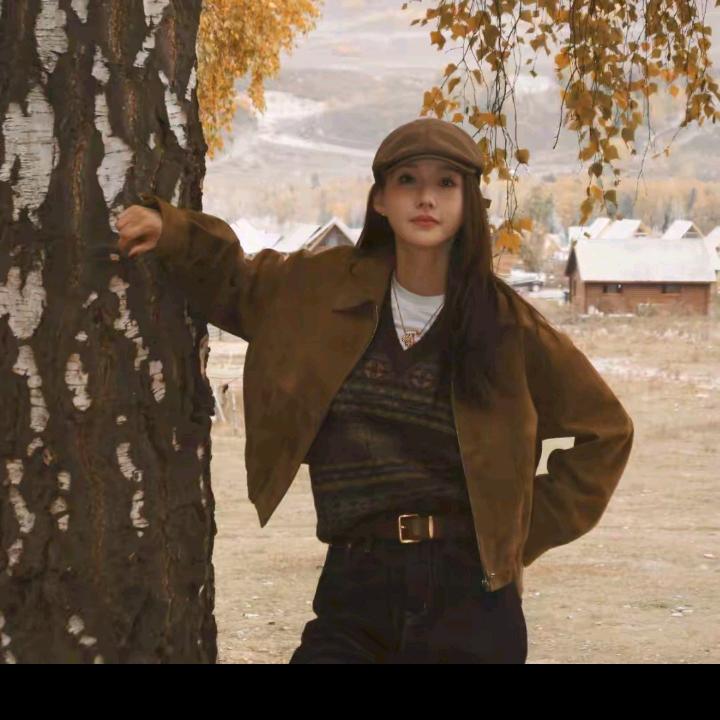 何荷Haley休闲爆款搭配