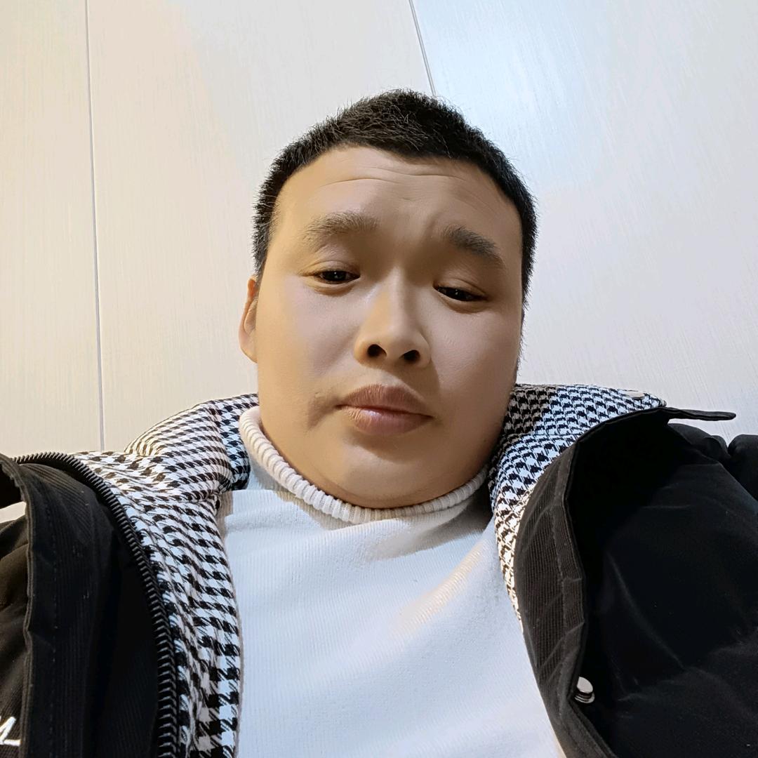 风雨后的彩虹自由飞翔🐇️🌹️🌹️