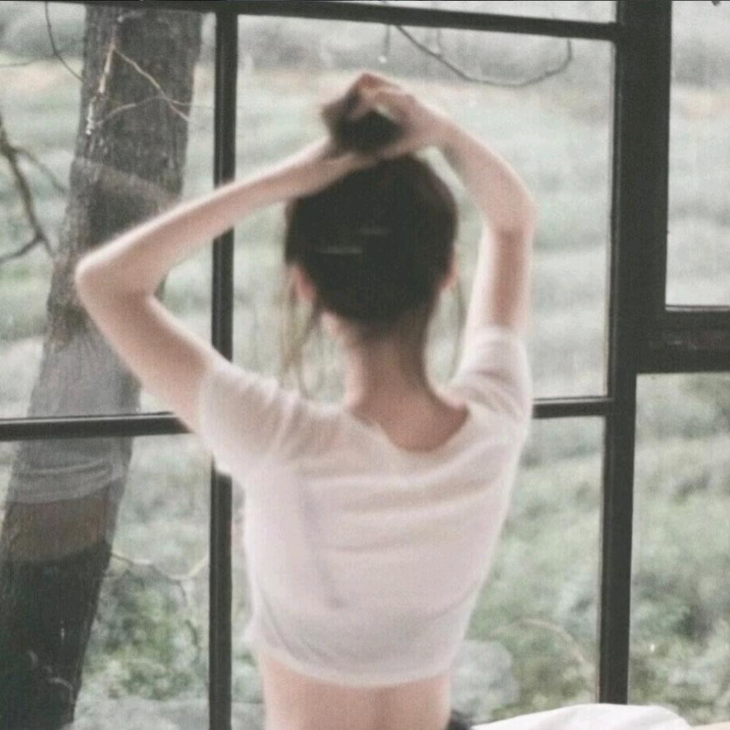 妍小兮