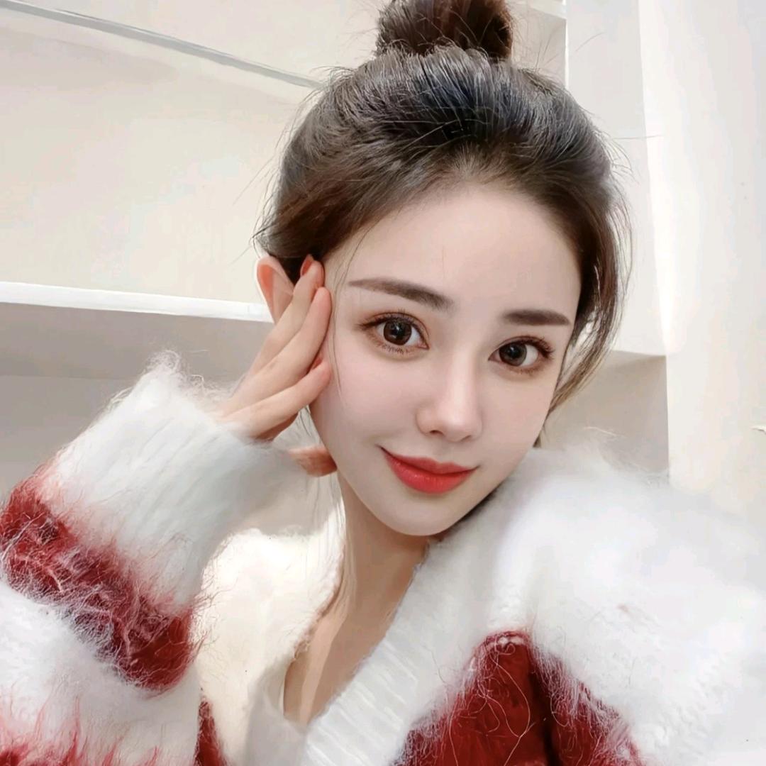 💅风中雨荷💫