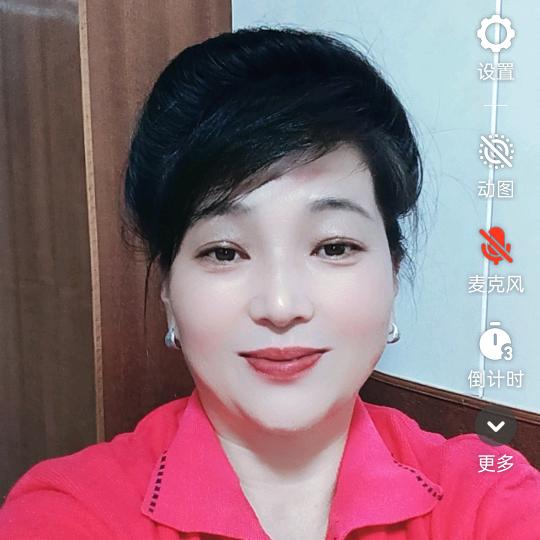 佳音姐（晚上八点十分开播）