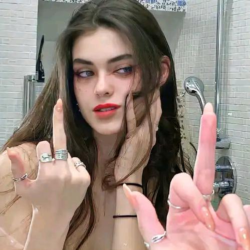 火龙果炒鸡蛋拌白糖