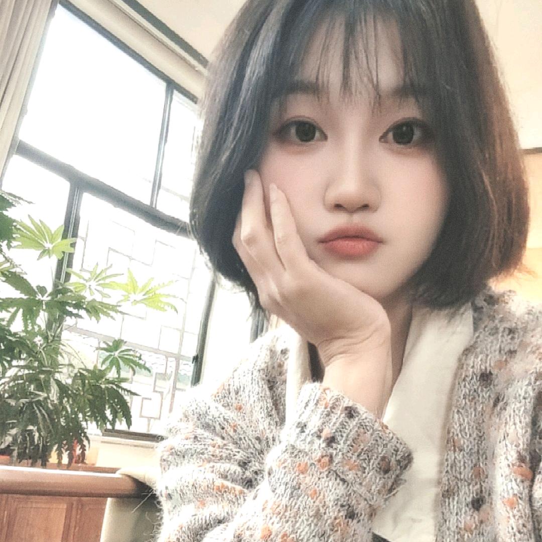 是曼曼吖