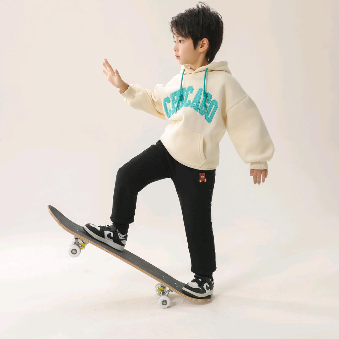 宇娃娃精致童装