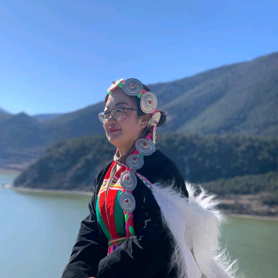 阳光正好☀️ʕ•̫͡•ʔฅ☀️