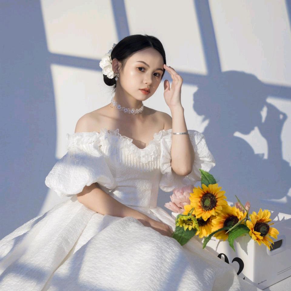 傻白甜小舞🌼