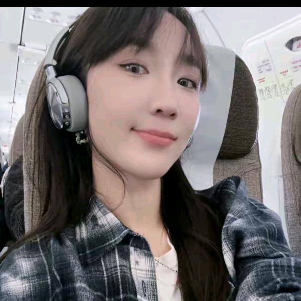 请叫我珺珺【高级感穿搭】