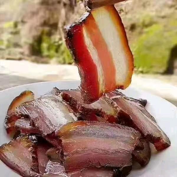 尖 栗 坡 腊 味 坊