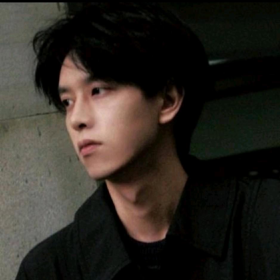 Adonis    ଓ