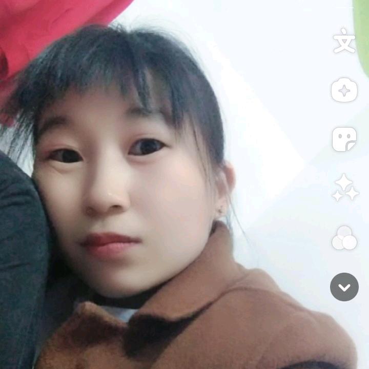 陪月亮熬夜的湘妹子