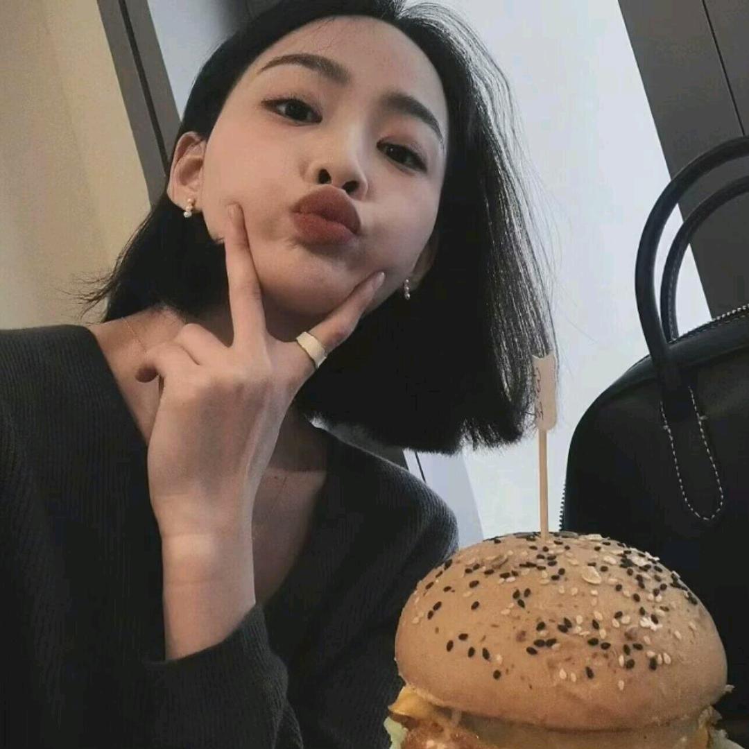 爱手机壳的娇娇