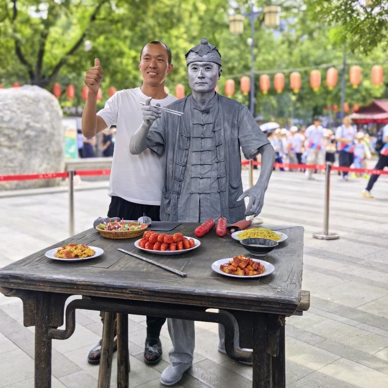 阳邵御香鸡蛋灌饼烤冷面