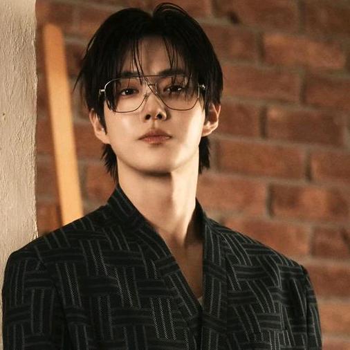 𝕬𝖉𝖊𝖑𝖎𝖓𝖊.