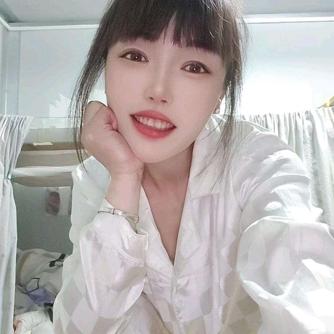 小橙子จุ๊บ