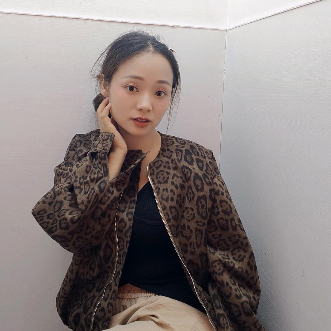 嘿泛泛女装搭配师花花