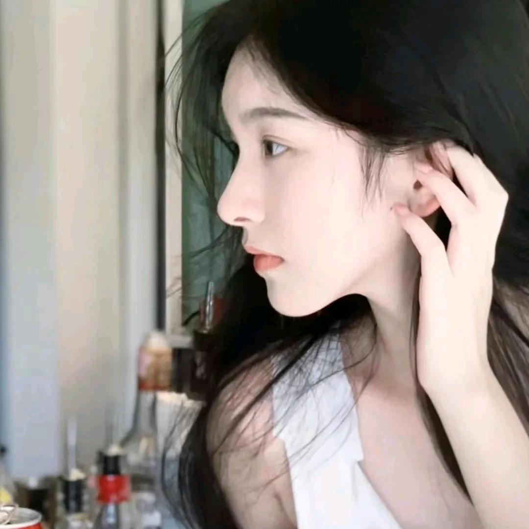 🌺孤独🫥的自己🥀