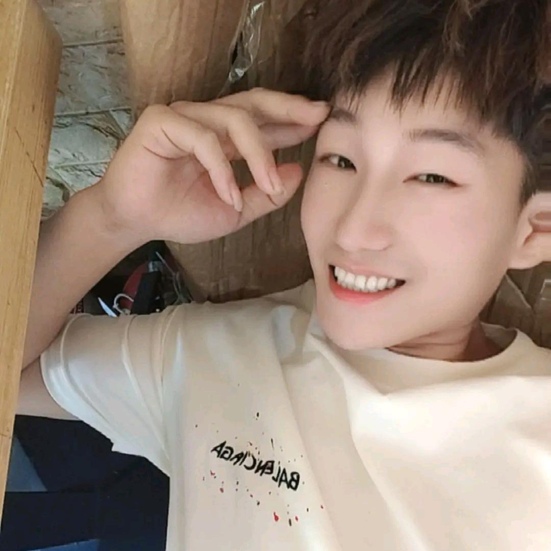 脚趾盖的泥谁来扣