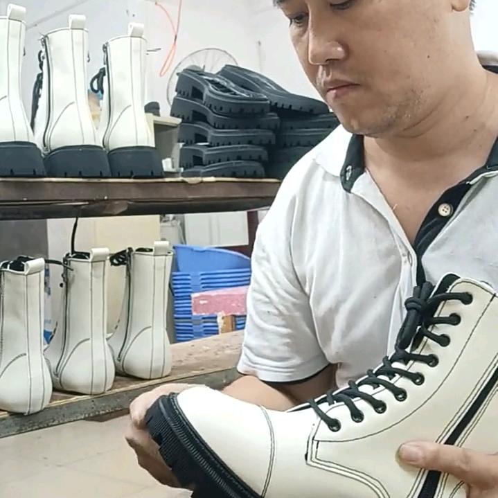 鞋哥