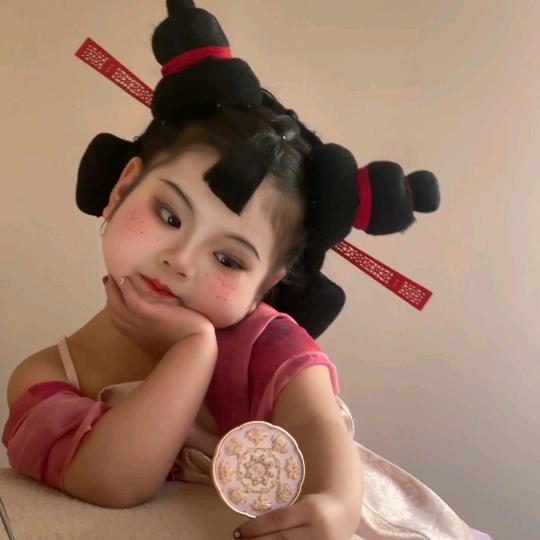 一名小小化妆师千千