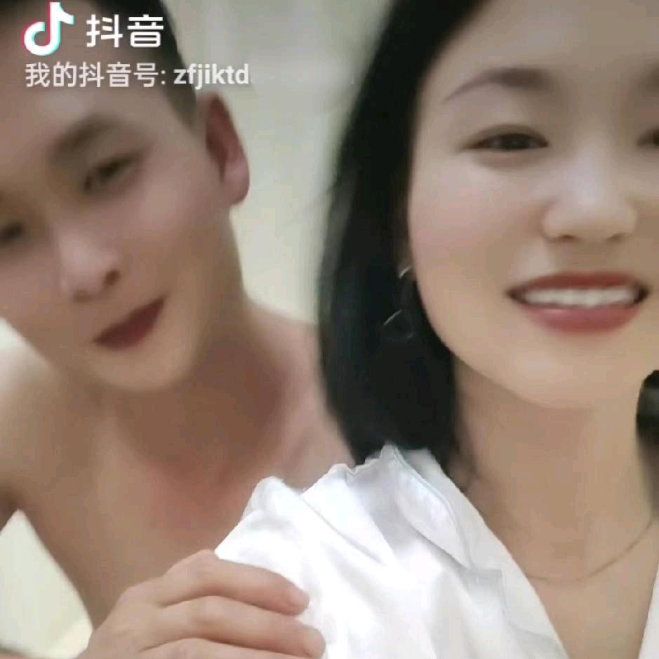 陈君