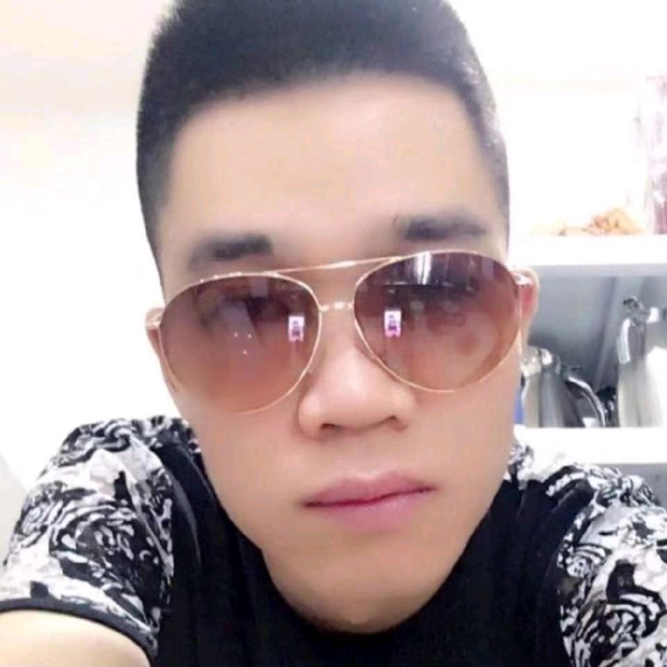 爱妃，朕疼你。