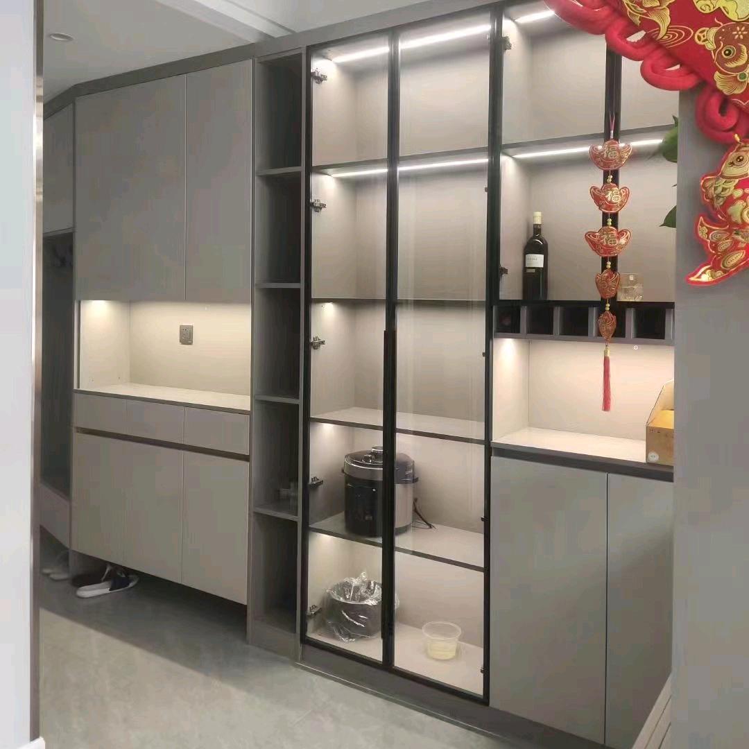 全屋定制工厂～极简玻璃门