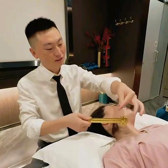 离石采耳修脚找乐乐