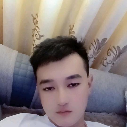 周玉；