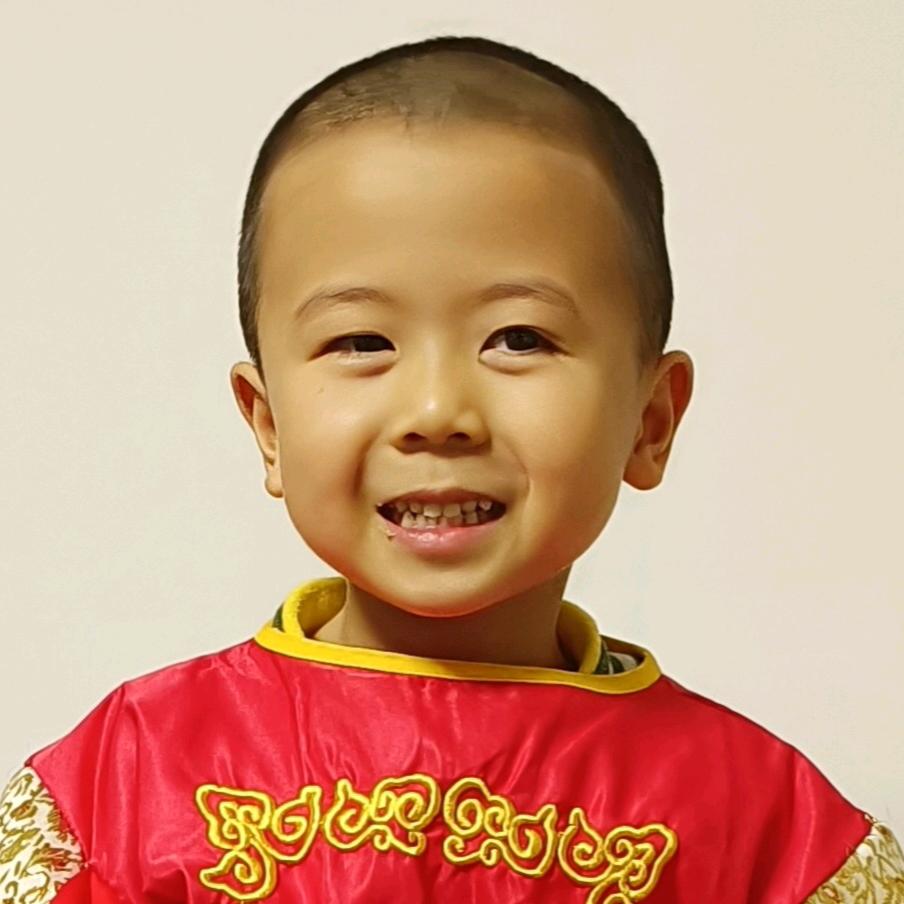半百奶爸带幺儿
