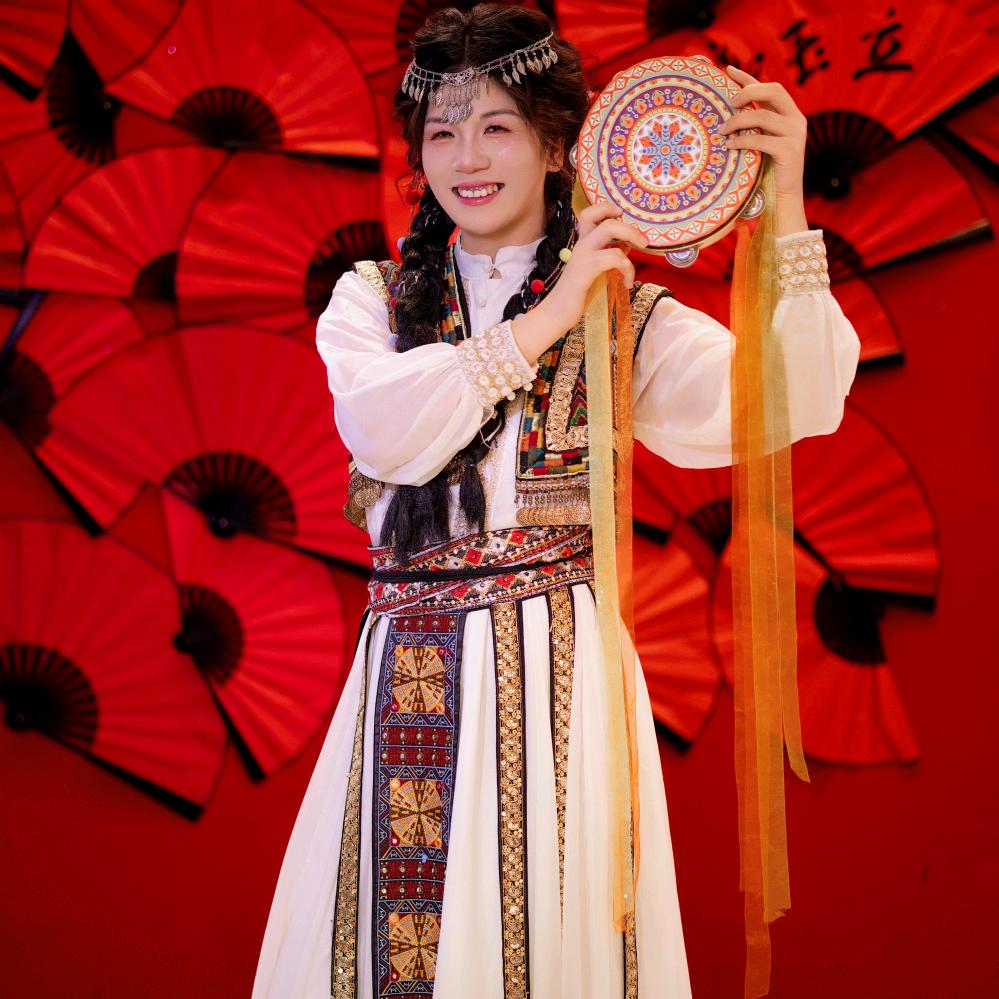 季艳19962331190