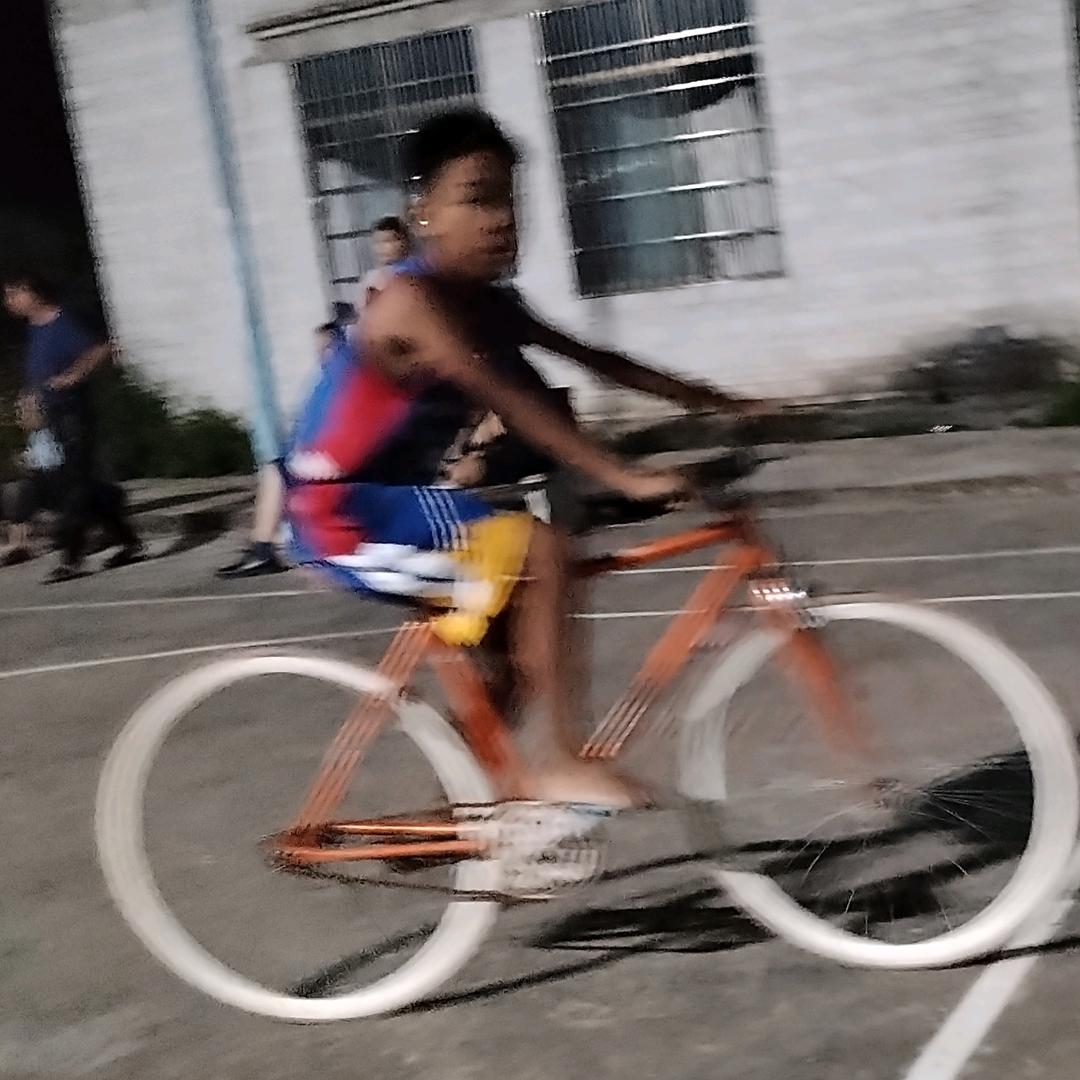 我爱上了布纳纳