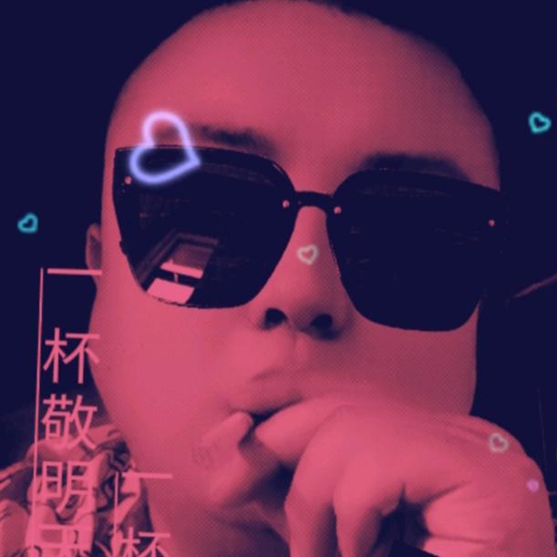 🇨🇳♠(๑•ั็ω•็ั๑)孤👻狼