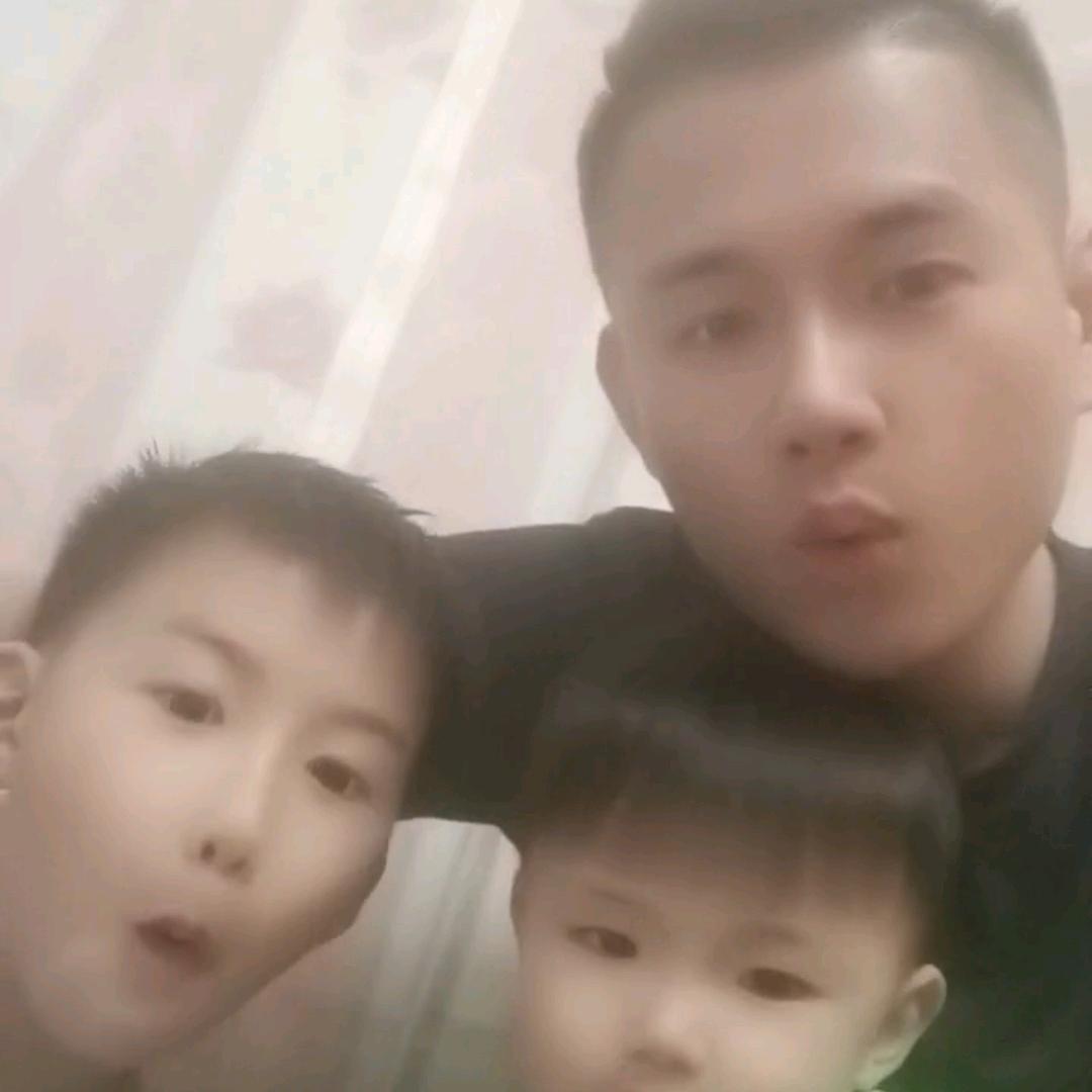 两儿爸(下午1:55)