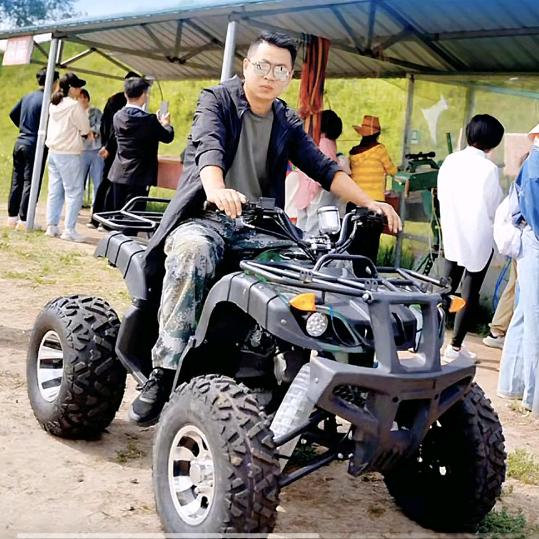 小李班长去旅行