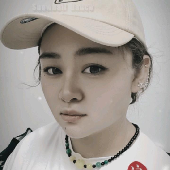 请叫我曹女士