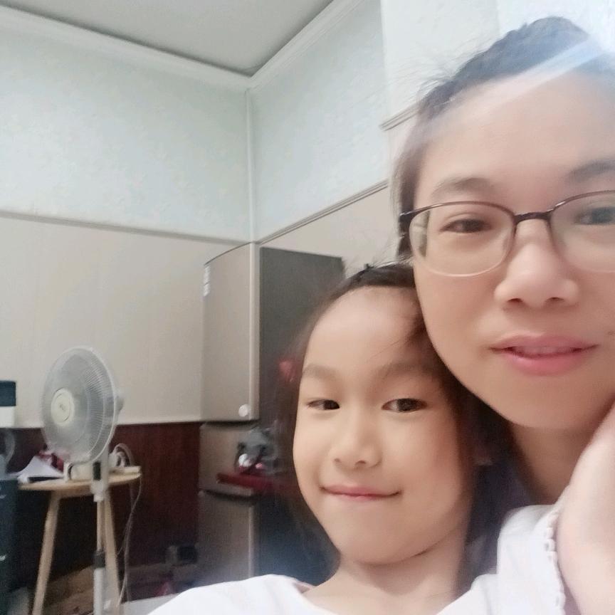 树荫下的风、雨、阳光