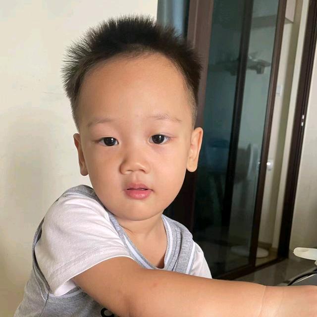 黄昏雨后一池秋