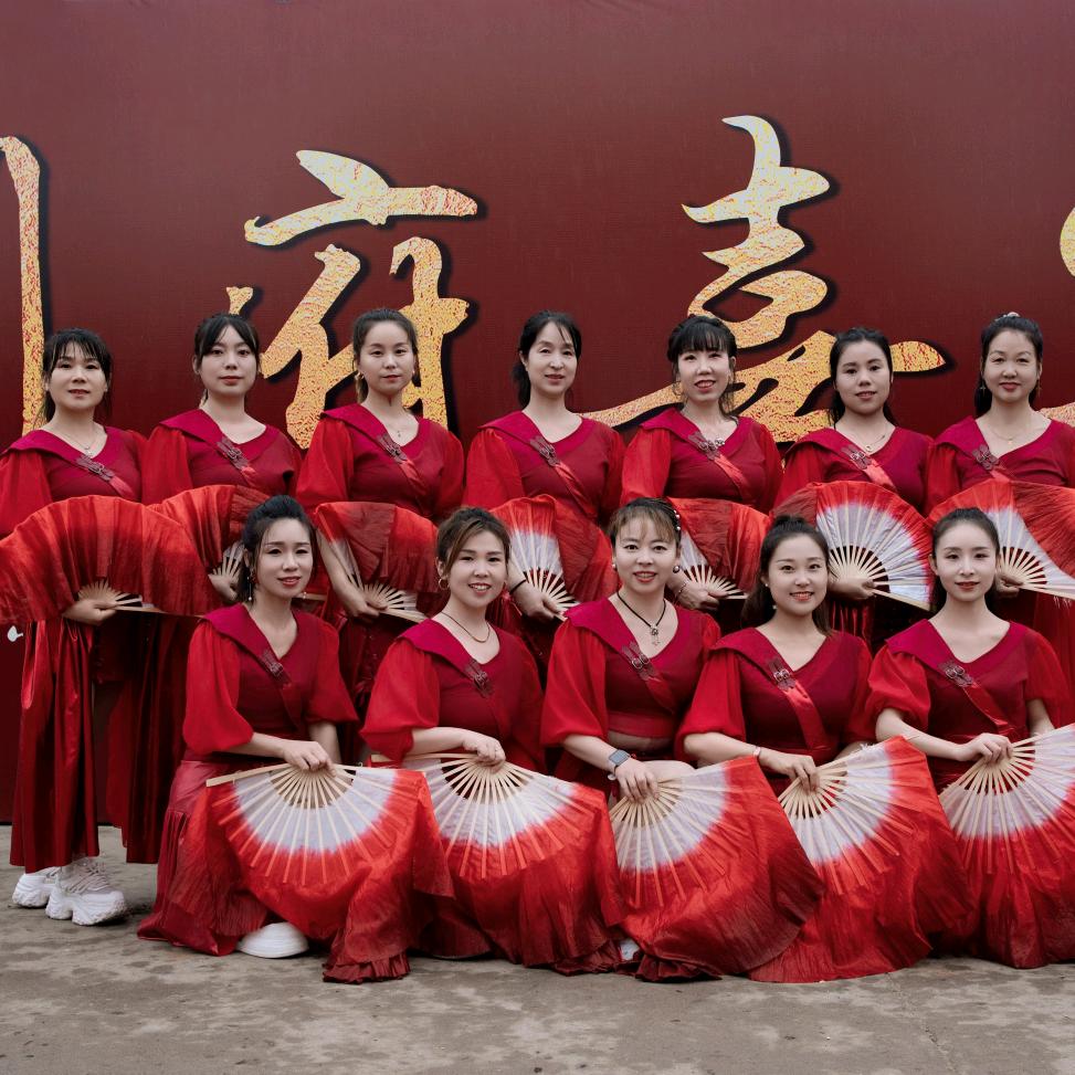 🔥红枫叶🔥鼓舞团～团长