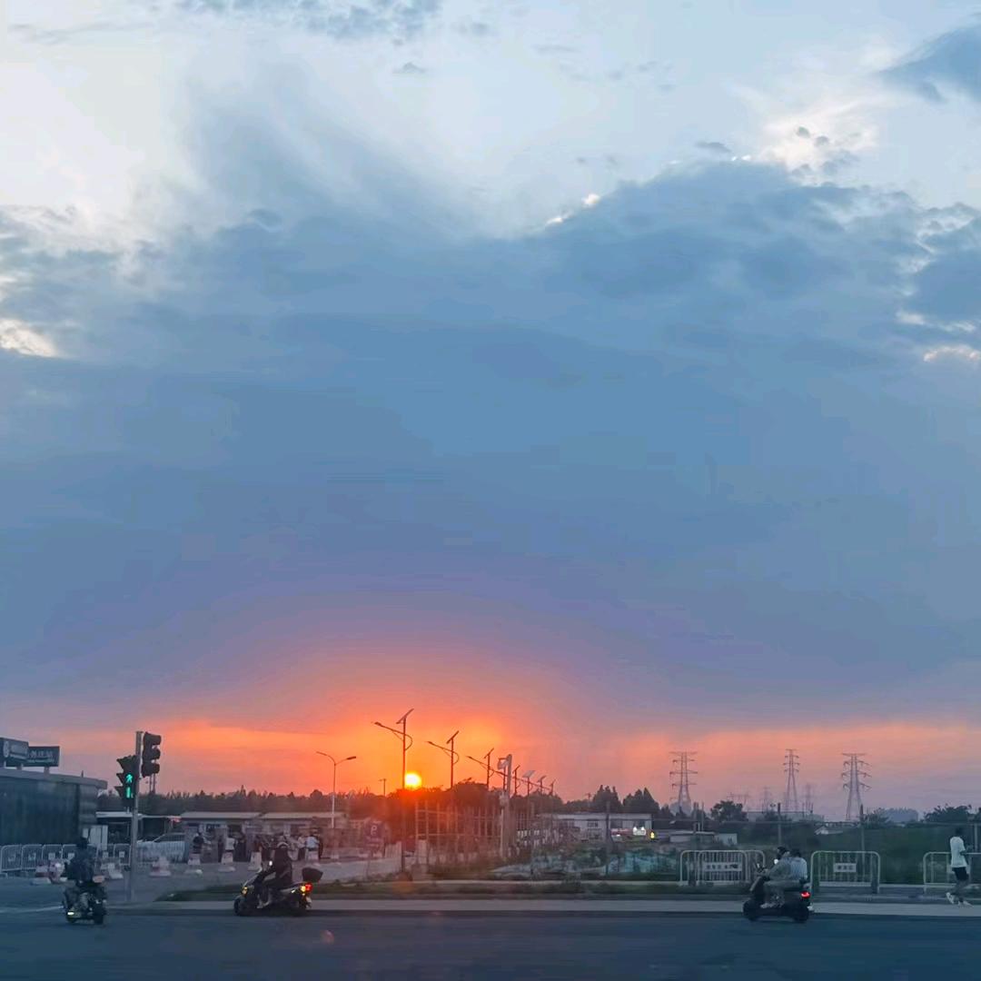 京南吉市 鸿凯
