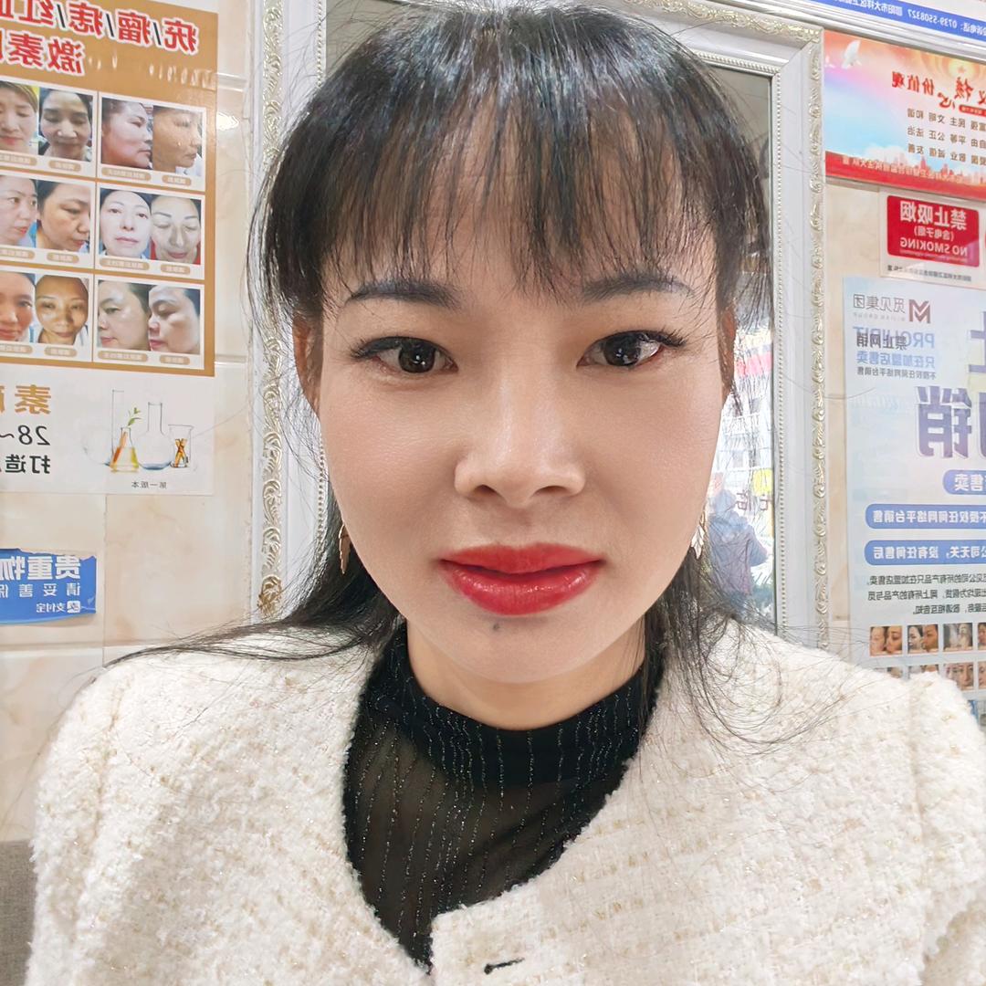 张芳容